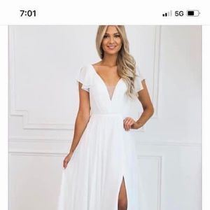 Bella and Blume simple yet elegant wedding dress